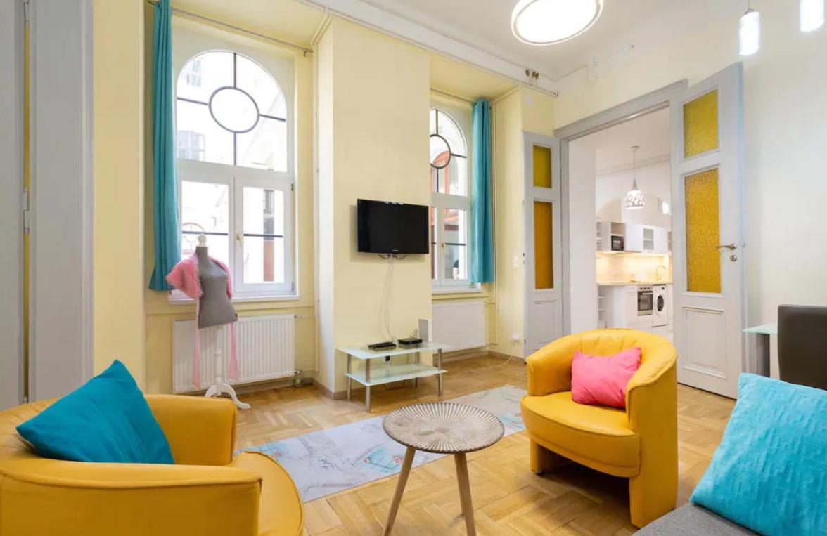 Apartment Minded Manor 3-bdr *