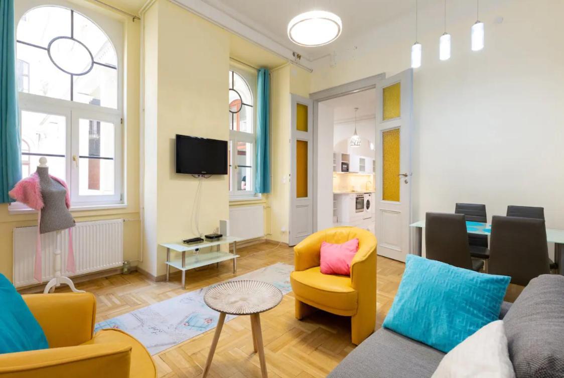 Minded Manor 3-bdr Apartment Budapest